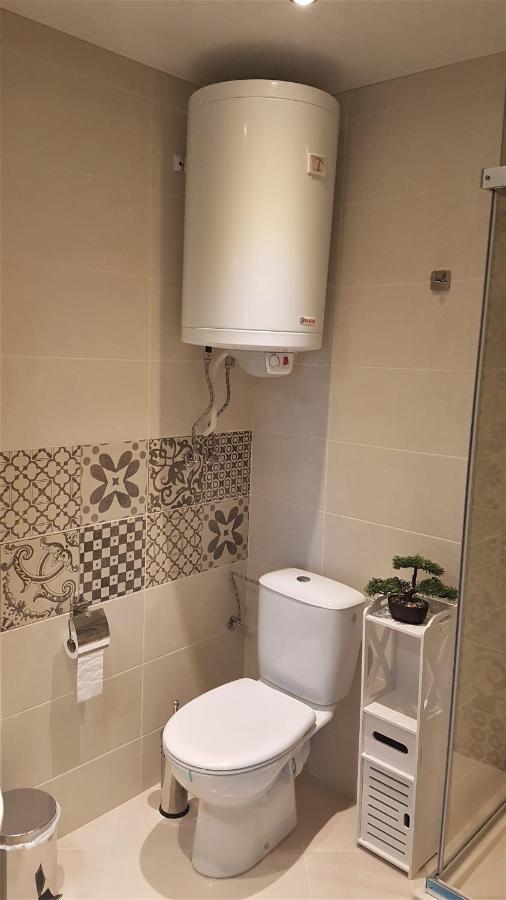 Azzurro-Top Floor Apartment In Quiet Neighborhood, Free Private Parking Varna Extérieur photo